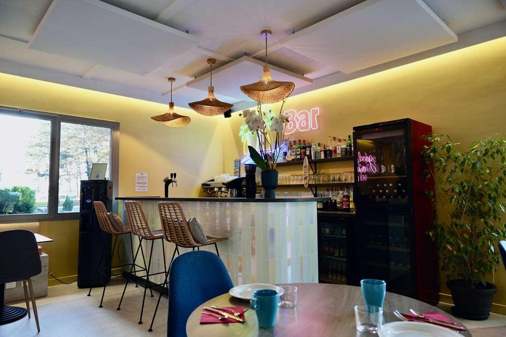 Sure Hotel By Best Western Biarritz Aeroport Anglet Restaurant photo